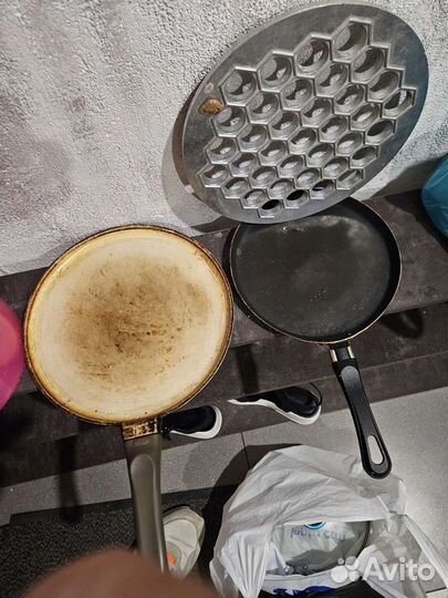 Блинница, сковорода, форма для пельменей