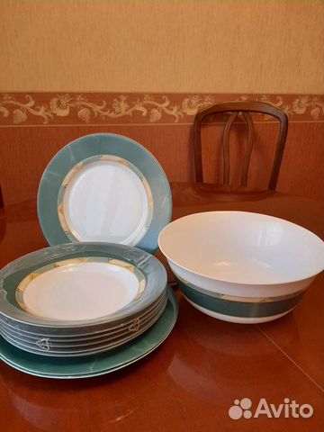 Набор столовой посуды тарелки