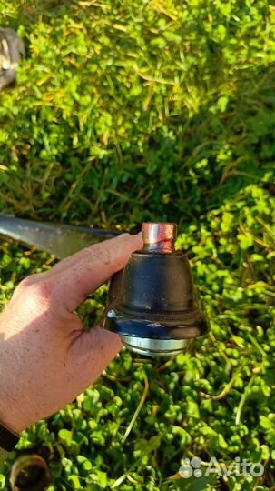 Передние рычаги lancer 10