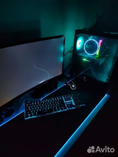 Монитор Samsung CF39 C24F390FHI черный