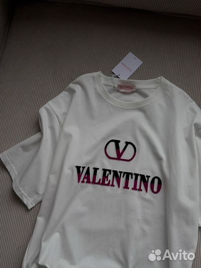 Футболка V*lentino