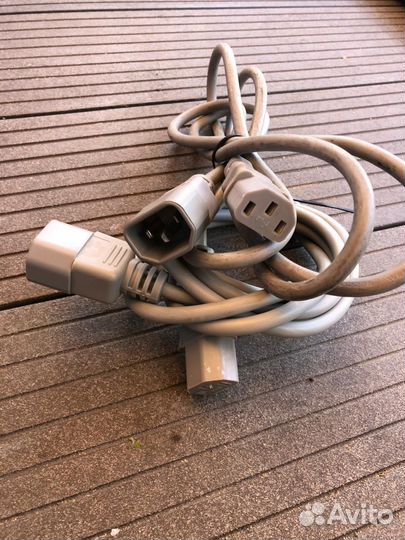 Кабель питания IEC C13/IEC C14