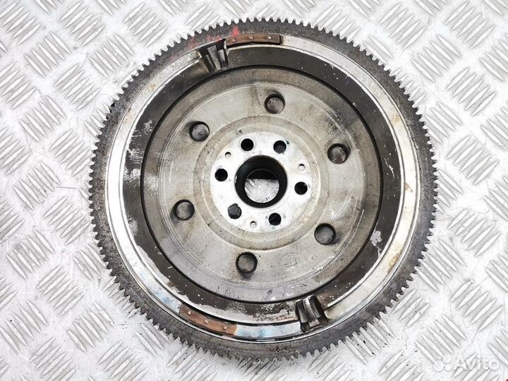 Маховик для Volkswagen Passat 5