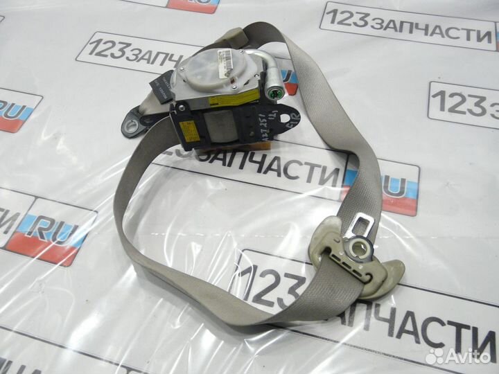 Ремень безопасности передний правый Toyota Avensis