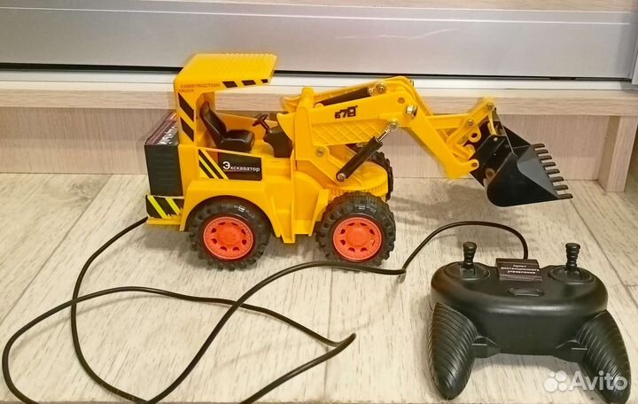 Качалка лиса, машина погрузчик,цифр робот,грузов