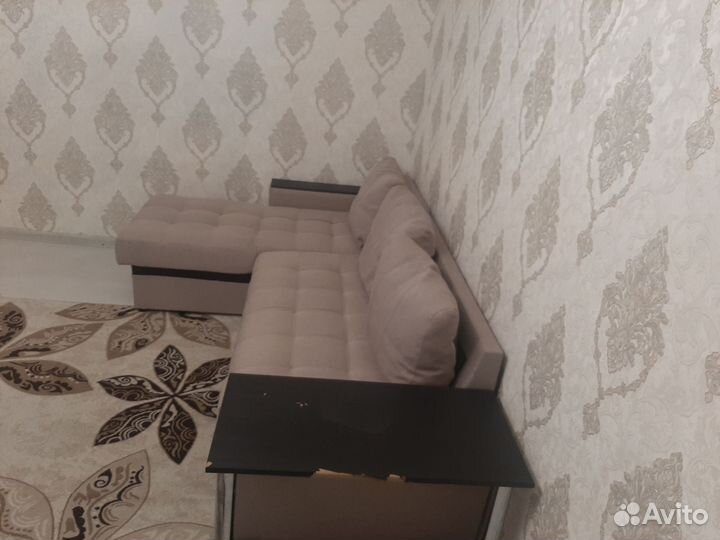 Угловой диван бу/телевизор 32