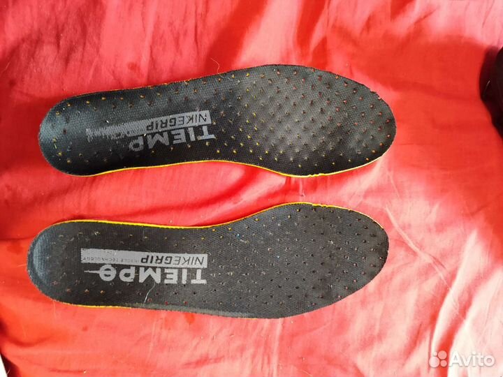 Футбольные бутсы 42 размер