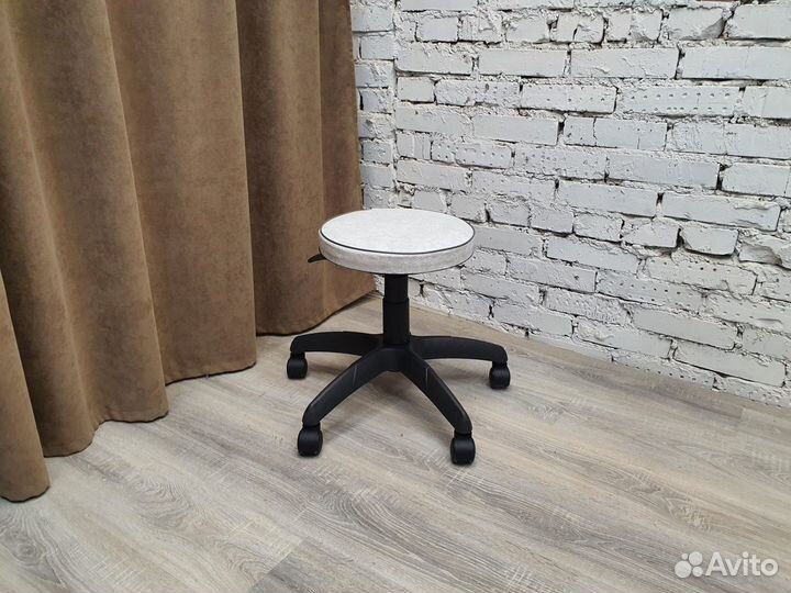 Кресло офисное