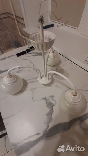 Люстра. 3-х рожковая. Продам