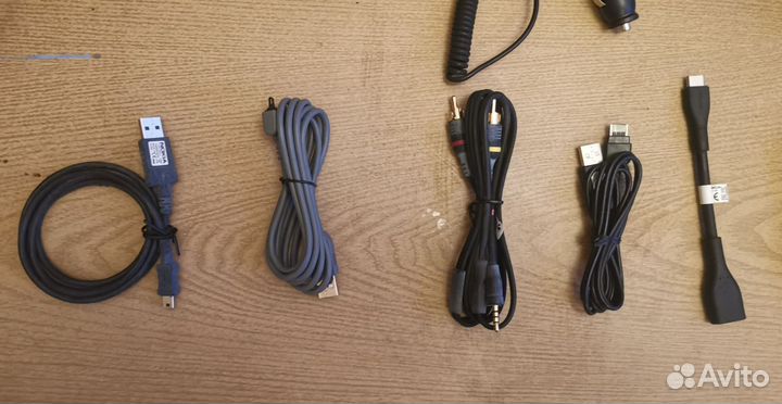 Зарядное и usb на старые телефоны