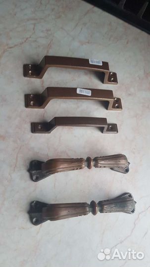 Дверная ручка