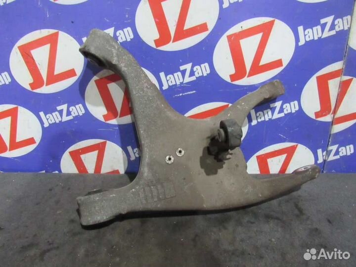 Рычаг Audi A4 B8 2004-2015