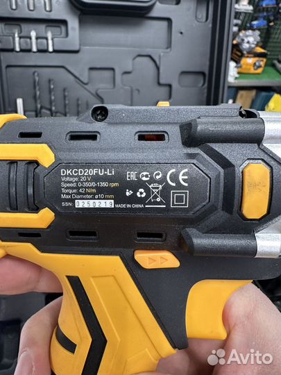 Шурцповерт Deko dkcd20Fu 2акб