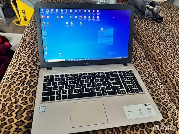 Ноутбук asus x540u