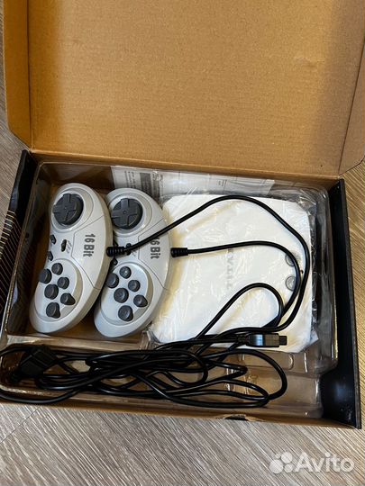 Игровая телевизионная приставка Titan