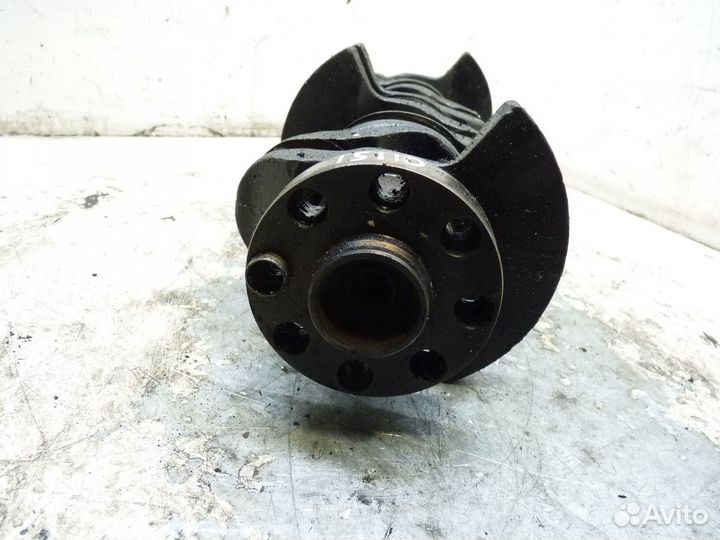 Коленчатый вал 1721582 бмв 3 серия 1992г 1.8л