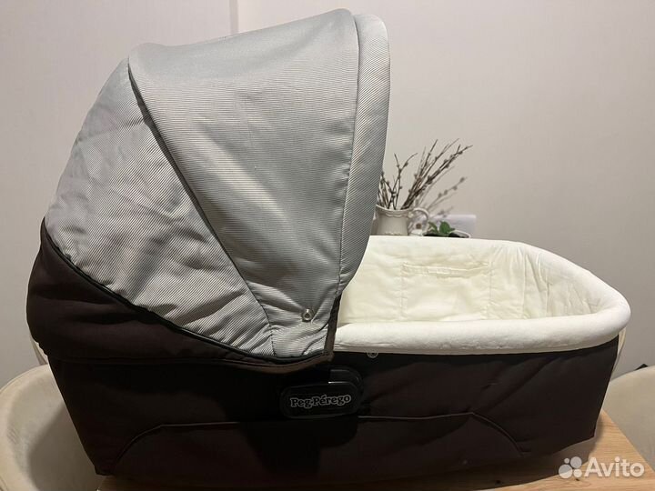 Коляска для новорожденных