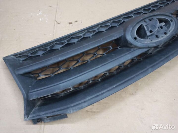 LADA largus 2 fl решетка радиатора