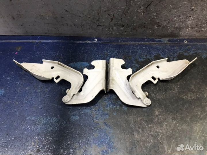 Петли капота Mitsubishi Lancer 10 CY