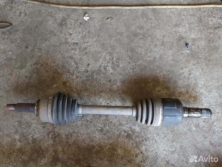 Передний привод KIA sorento 2005г. 2.5 aт дизель