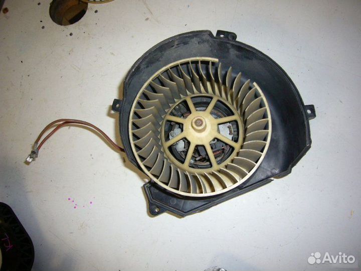 Моторчик отопителя Opel Omega B седан X20XEV 1998