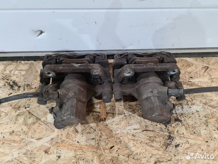 Задние тормозные суппорты Ford Focus 3