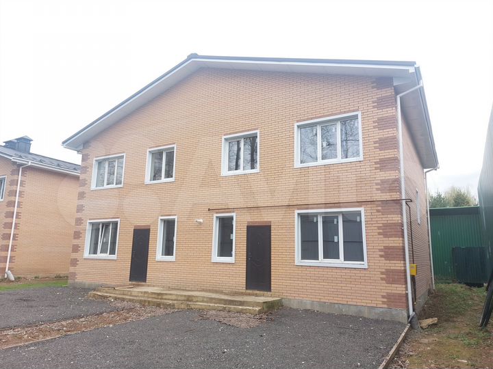 Таунхаус 126 м² на участке 3 сот.