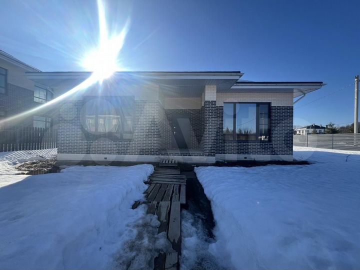 Коттедж 127 м² на участке 7 сот.