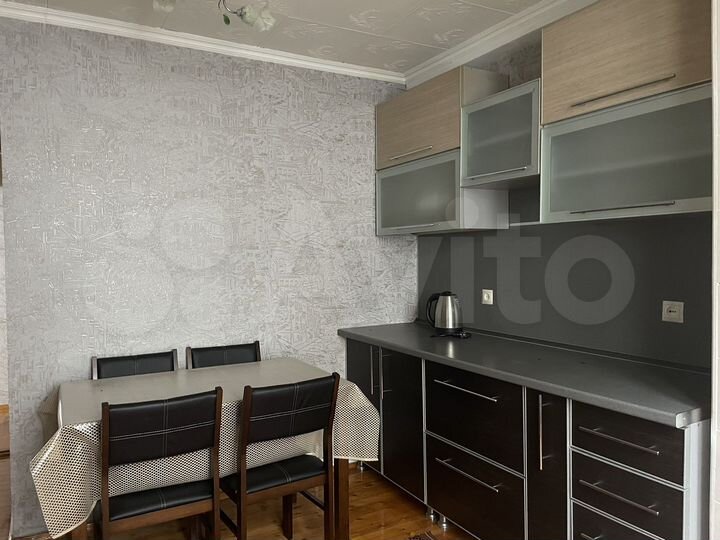 2-к. квартира, 54 м², 3/5 эт.
