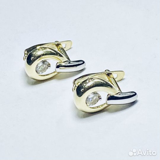 Золотые серьги с камнем