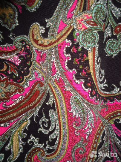 Платье новое жен 50/52р,прямое,вискоза45,москва