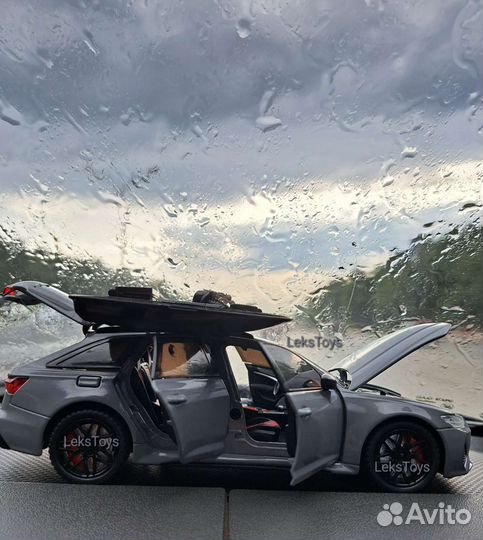 Модель автомобиля Audi RS6