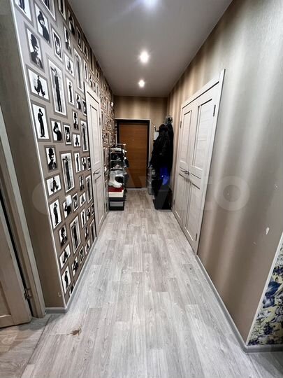 2-к. квартира, 57 м², 1/12 эт.