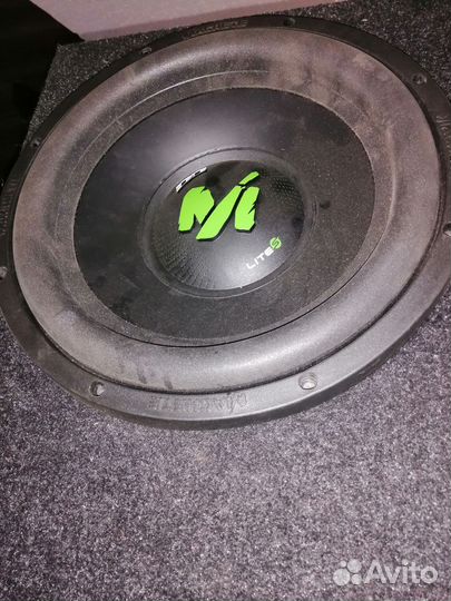 Сабвуфер Deaf bonce Machete вместе с коробом