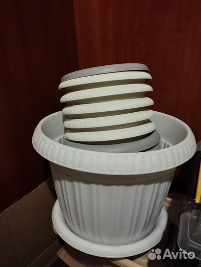 Горшки для цветов, фитолампы