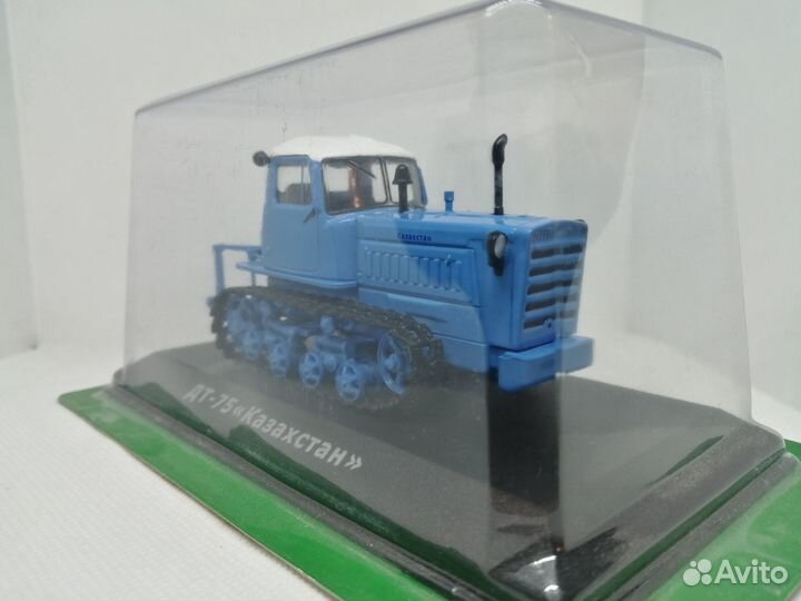 Модель Гусеничный трактор дт-75 «Казахстан»