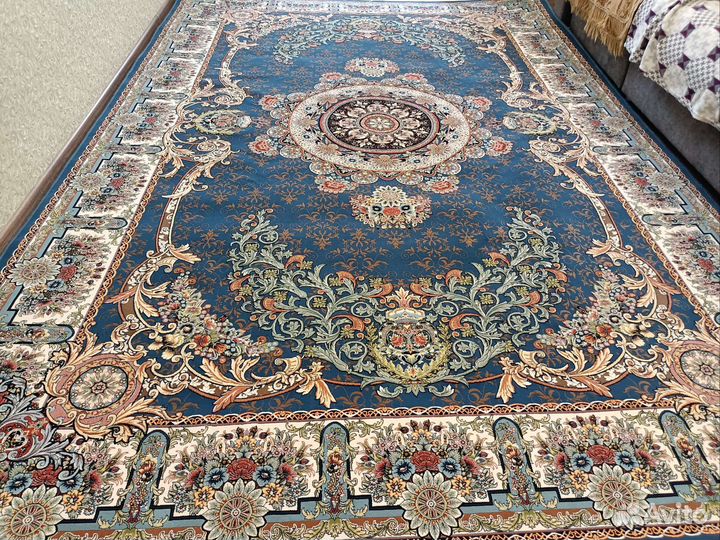 Иранский ковер новый