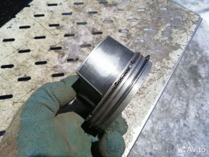 Поршень VK56VD Nissan Patrol Y62 Infiniti QX56