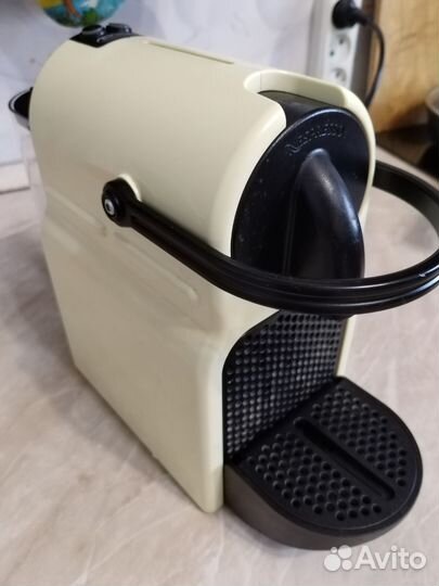 Кофеварка Nespresso