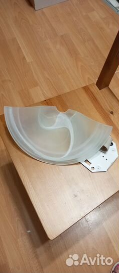 Плафон настенный белый 31х11,5 см