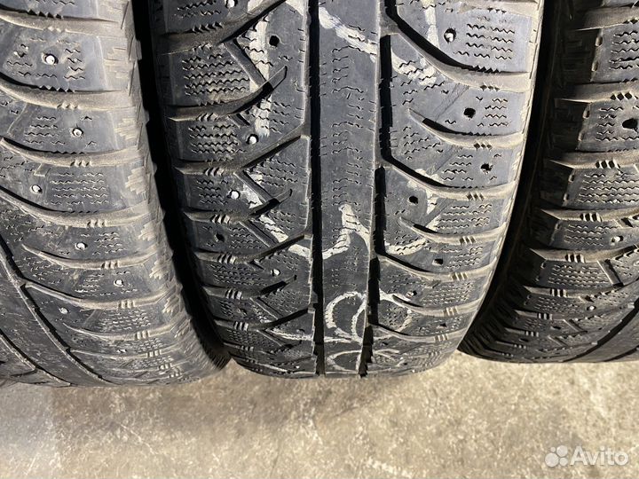 Bridgestone Ice Cruiser 7000 235/65 R17 108T