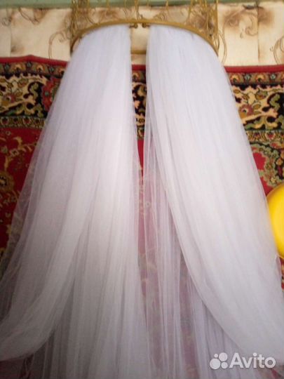 Балдахин и корона