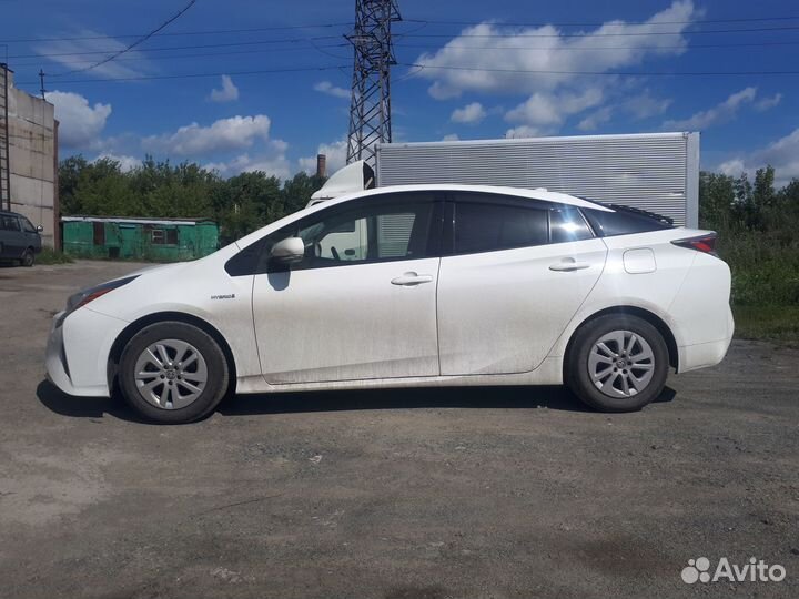 Лобовoe стеклo Toyota Prius XW50 Замена 60 мин