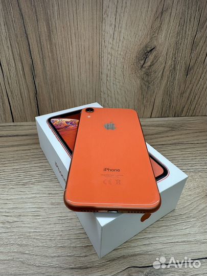 iPhone Xr, 64 ГБ