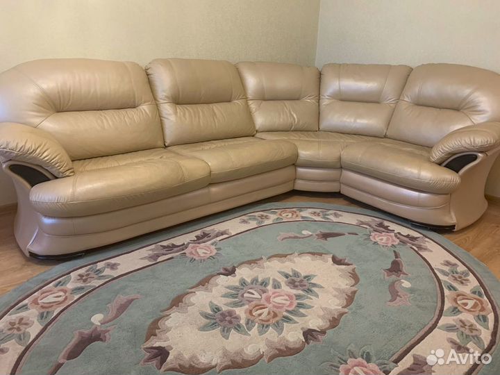 Угловой диван Ланкастер