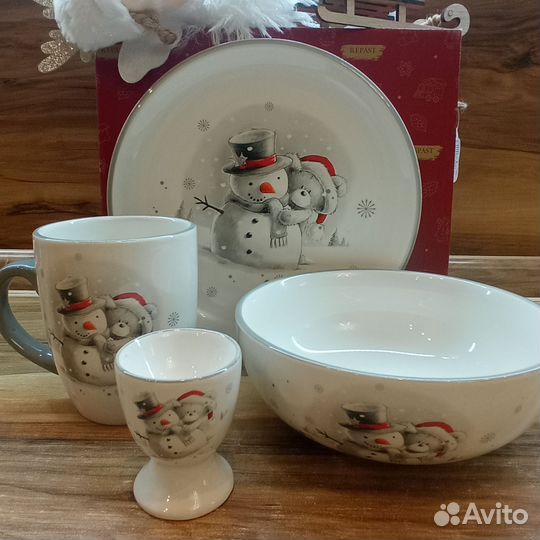 Набор посуды новый Repast