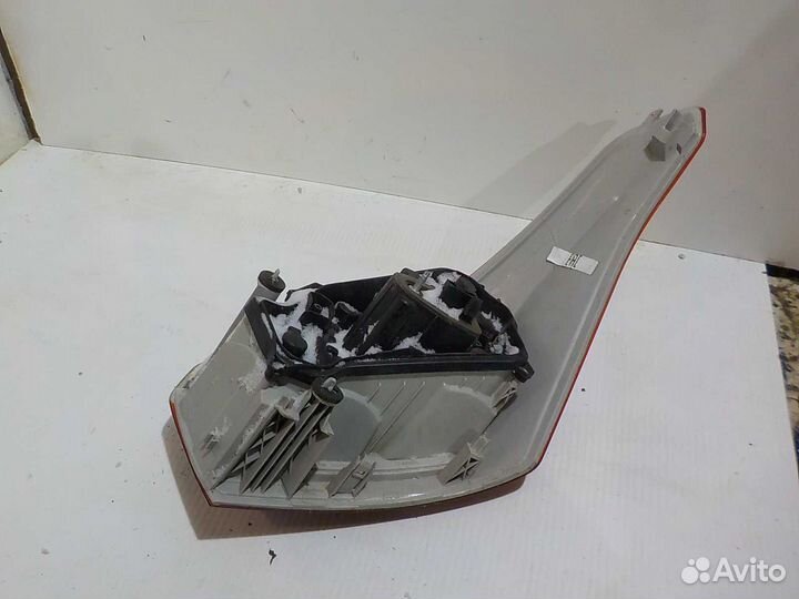 Фонарь задний левый Citroen C-Elysse