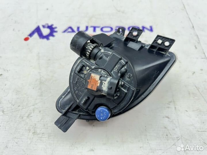 Фара противотуманная левая Bmw 7-Series E65 N62B40