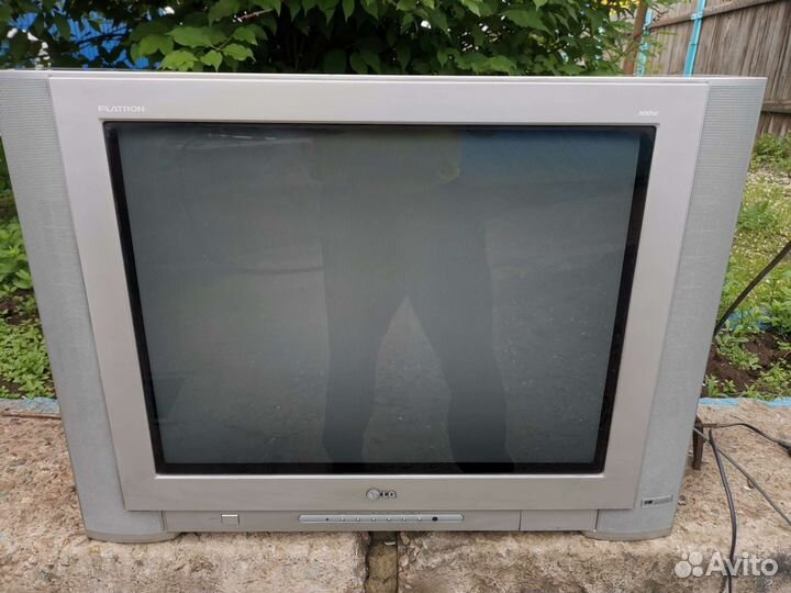 Телевизор LG RT-29FA34RB