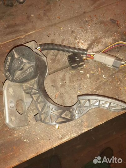 Педаль газа